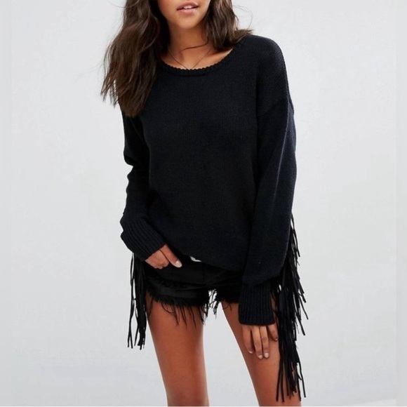 One Teaspoon Chunky Knit Fringe Sweater - Picture 4 of 16
